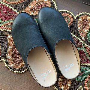 Dansko clogs, never worn!